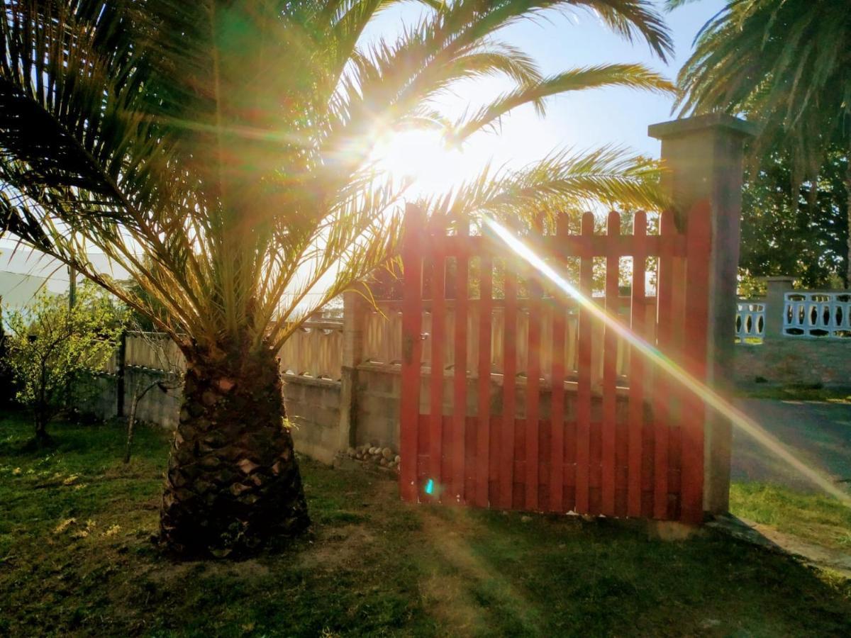 Casa En La Playa De Area Con Finca Privada Viveiro Extérieur photo